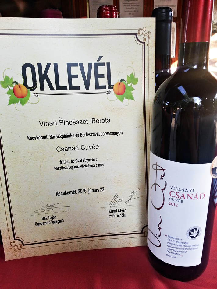 A fesztiv&aacute;l v&ouml;r&ouml;sbora